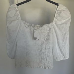 NWT H&M Smocked Puff Sleeve Top